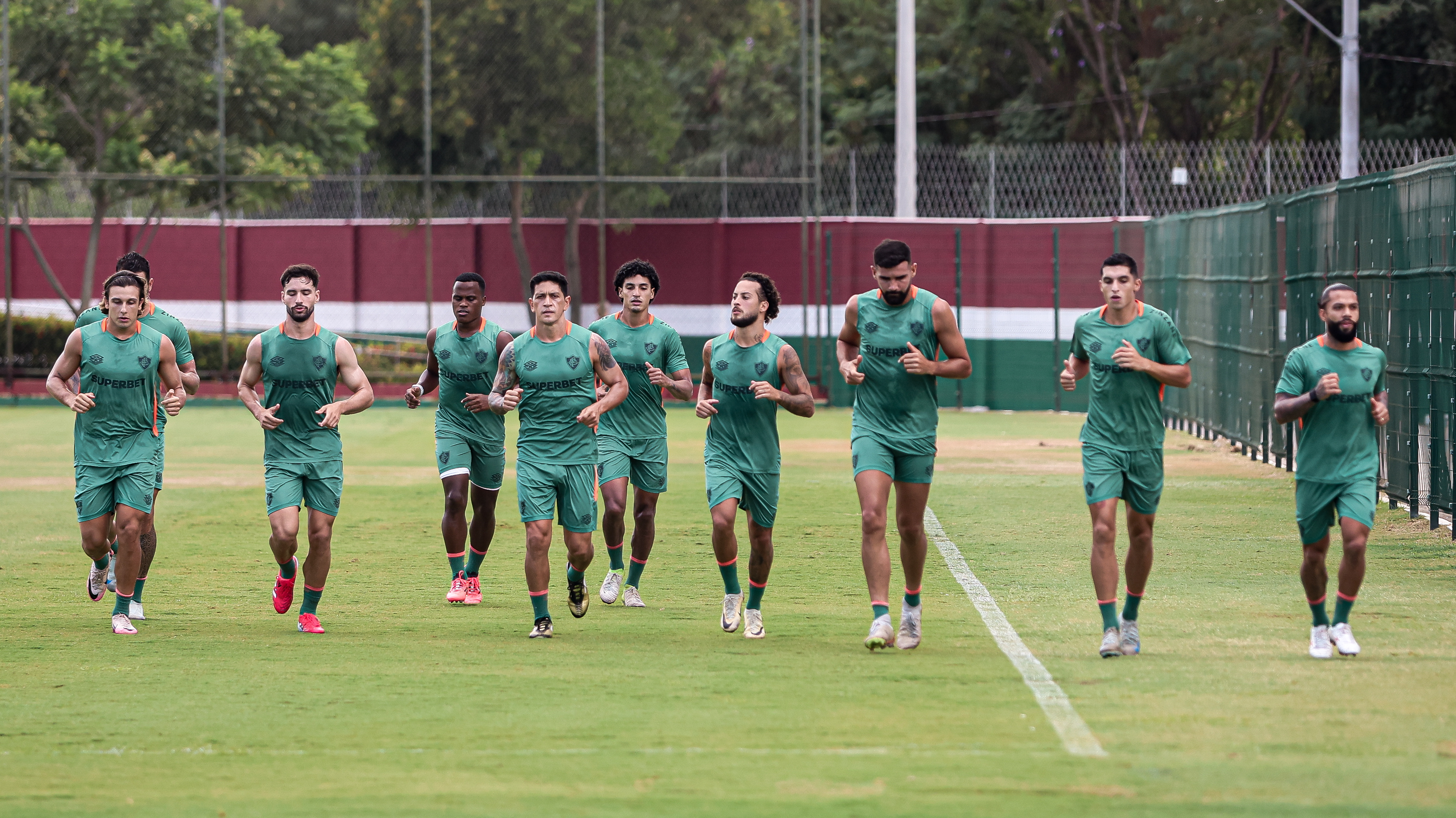 Escalação do Fluminense: Mano Menezes pode mexer no time na semifinal do Carioca
