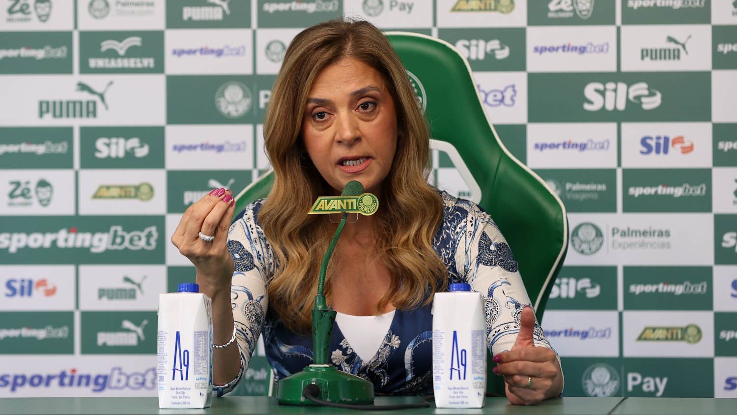 Presidente do Palmeiras, Leila vê decisão da FPF sobre Arena Barueri como retaliação