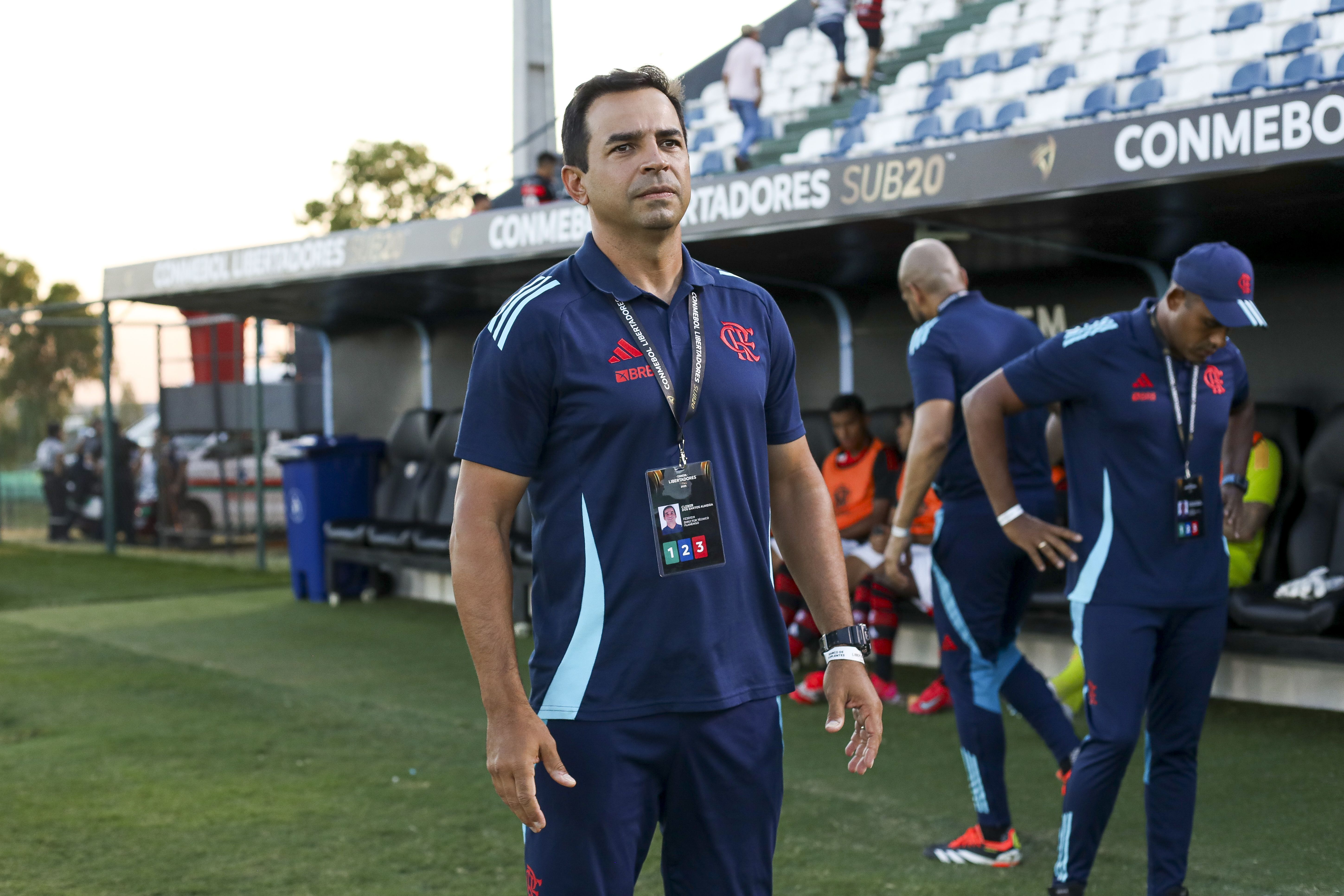 Técnico do Flamengo projeta semifinal da Libertadores Sub-20