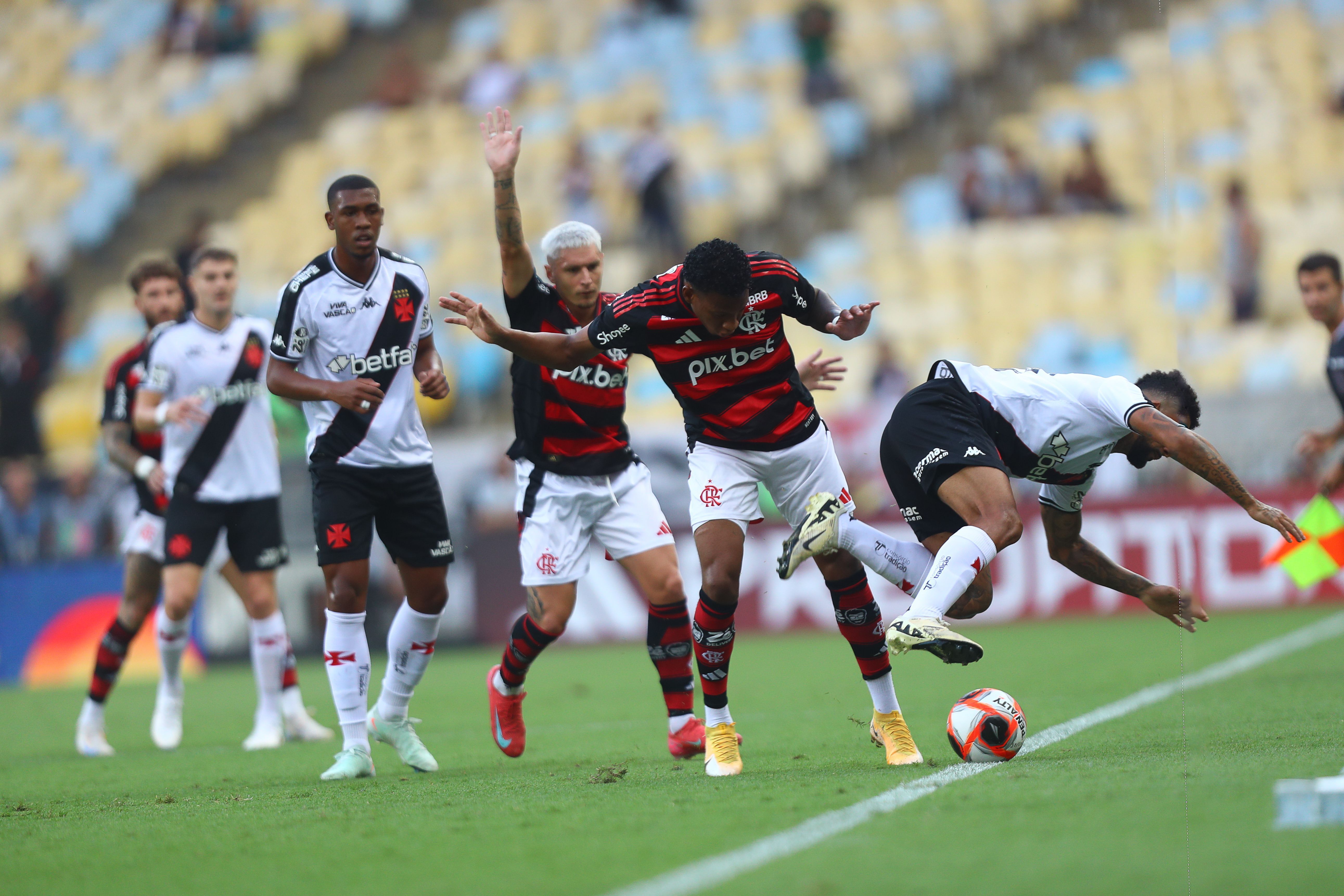 Federação divulga nota sobre arbitragem do clássico entre Flamengo e Vasco; veja
