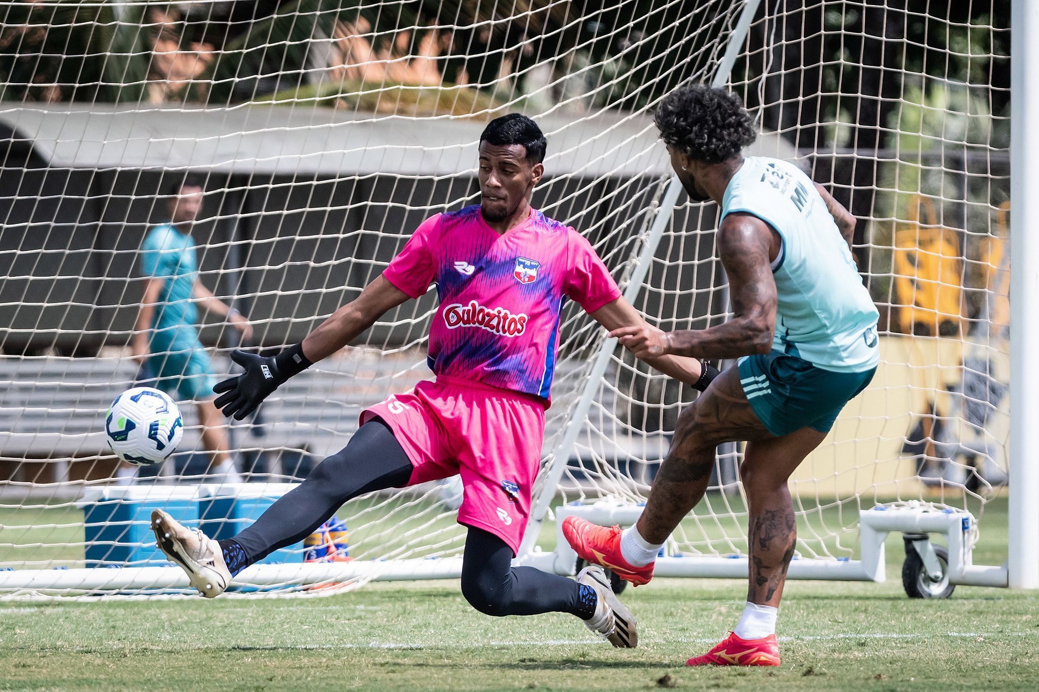 Cruzeiro atropela Boston City em segundo teste antes do Brasileirão