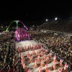 Qual o enredo da Mangueira para 2026? Escola encerra o desfile de domingo (15)