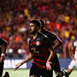 Com doblete português, Sport vence Santa Cruz na semi do Pernambucano