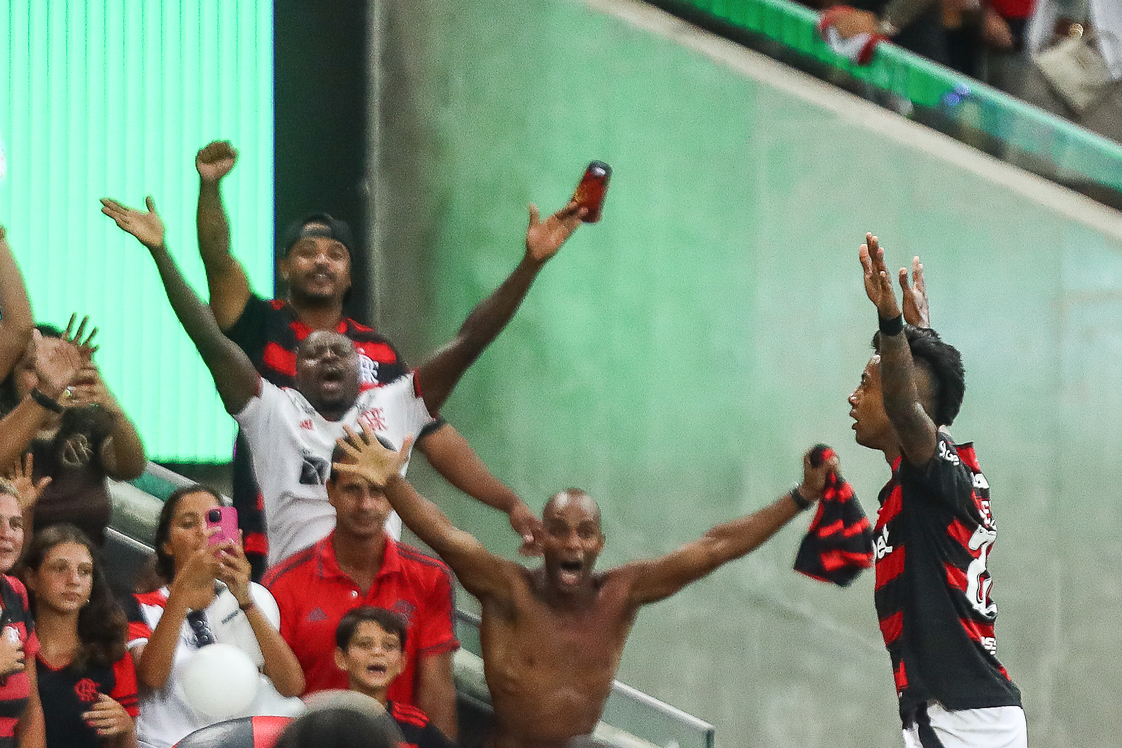Decisivo, Bruno Henrique chega a 100 gols pelo Flamengo; veja outras marcas