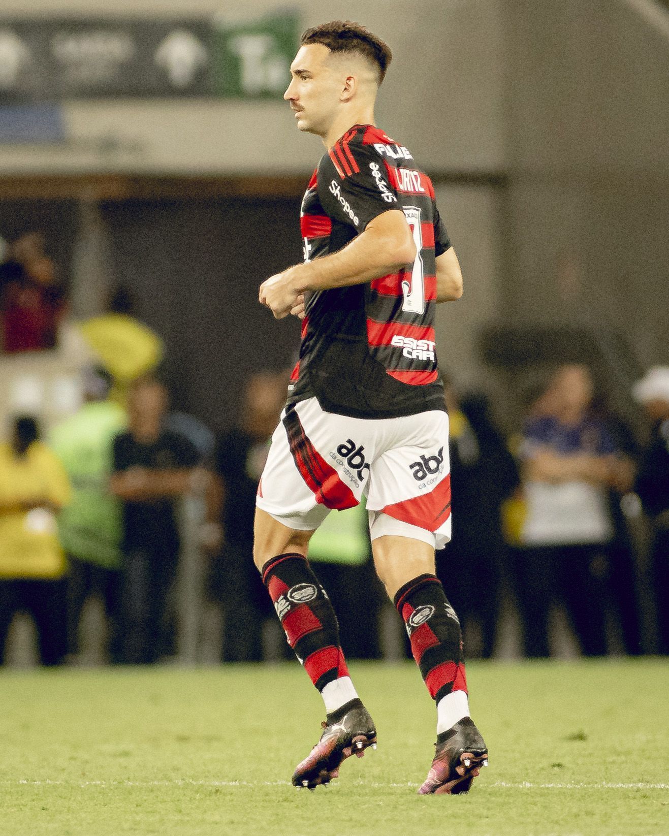 Léo Ortiz, do Flamengo, opina sobre mudança do protocolo do VAR no Campeonato Carioca