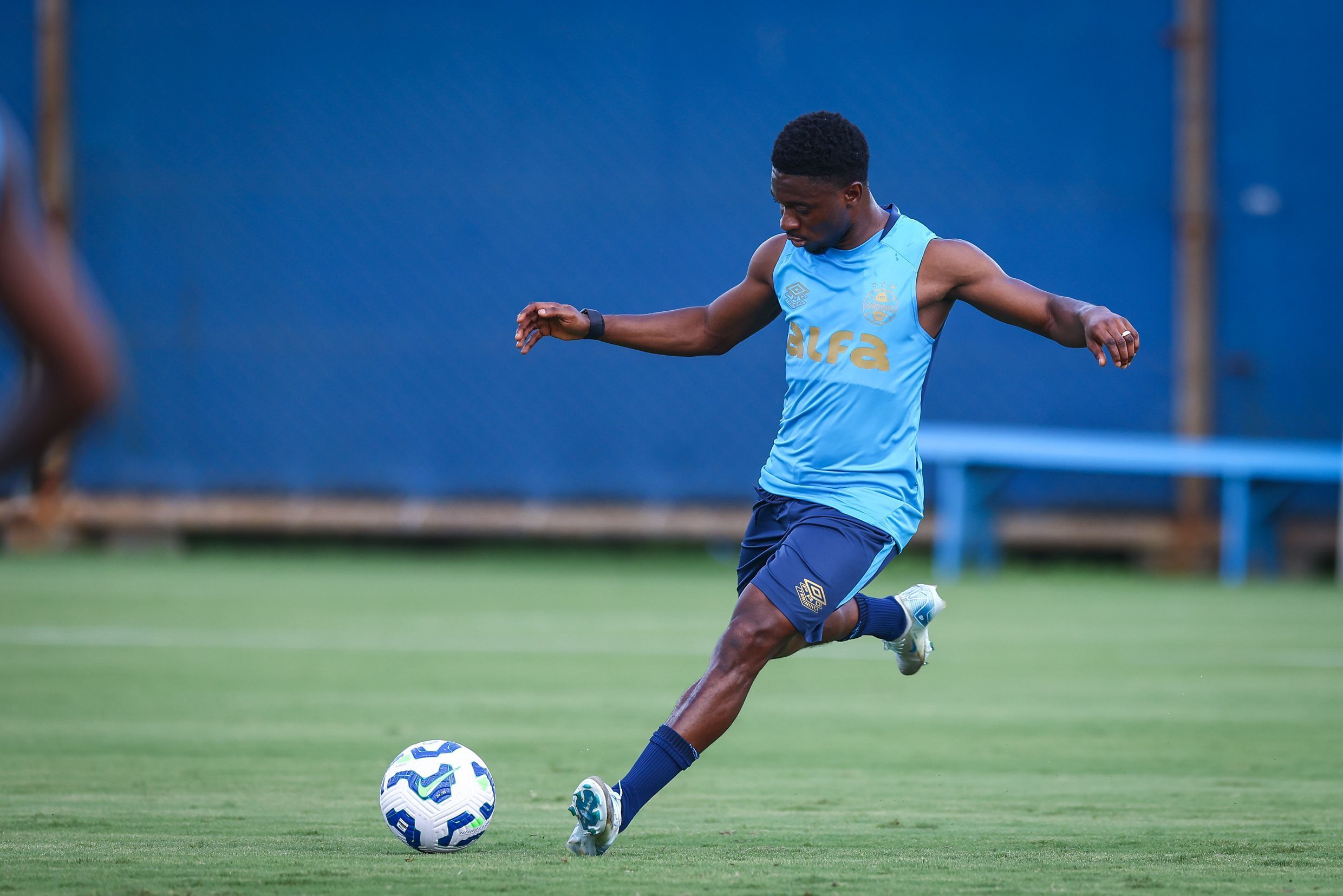 Escalação do Grêmio: Quinteros promove seis novidades para duelo com o Athletic