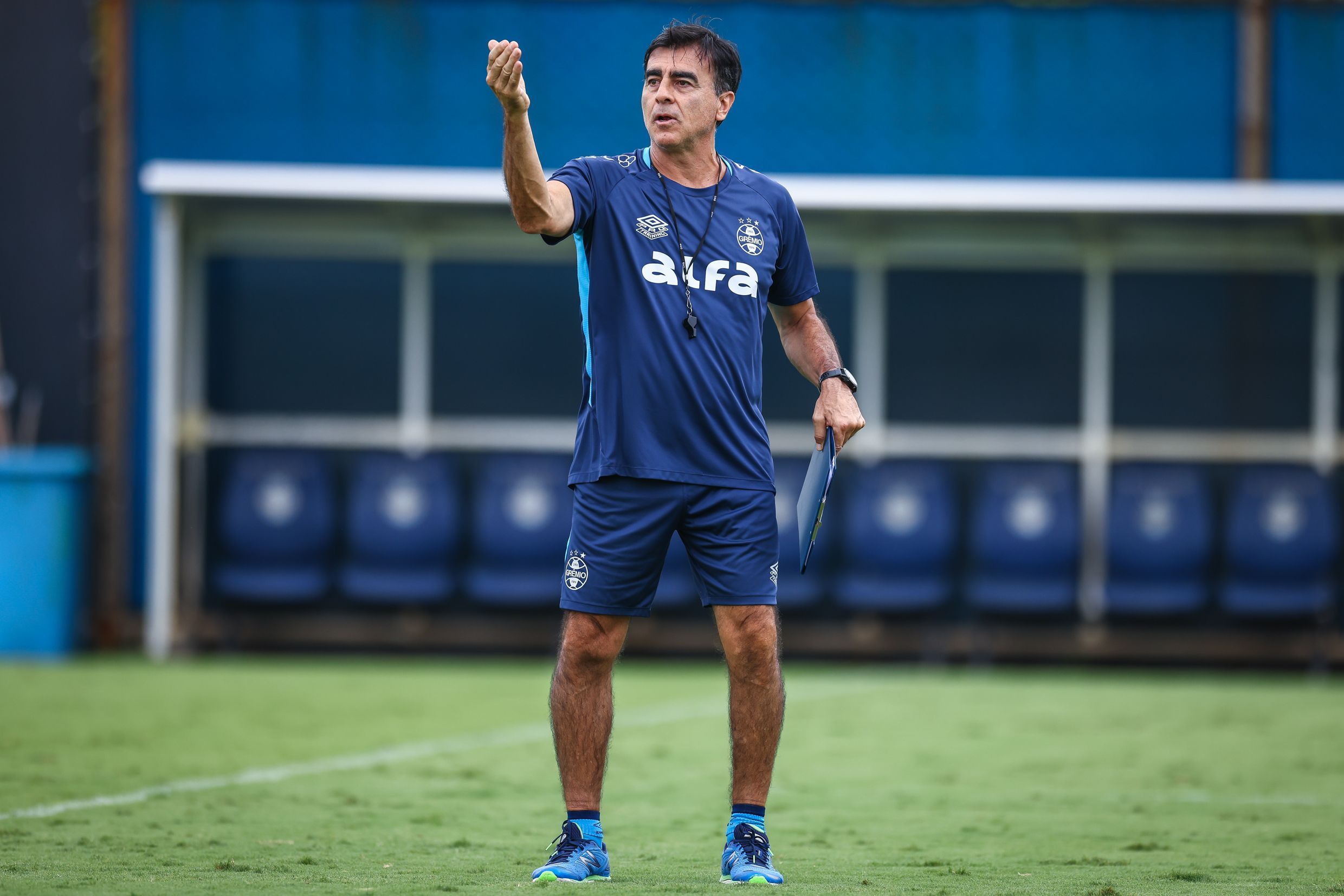 Grêmio divulga relacionados e terá novidade contra Athletic na Copa do Brasil