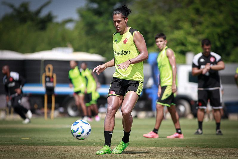 Escalação do Vasco: veja o provável time que deve encarar o Santos no Brasileiro