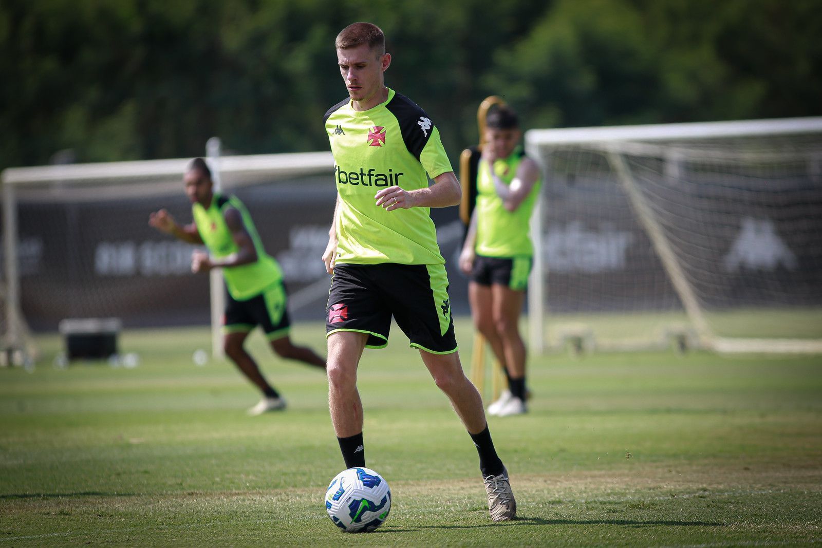 Vasco encaminha empréstimo de meia para o futebol dos Estados Unidos