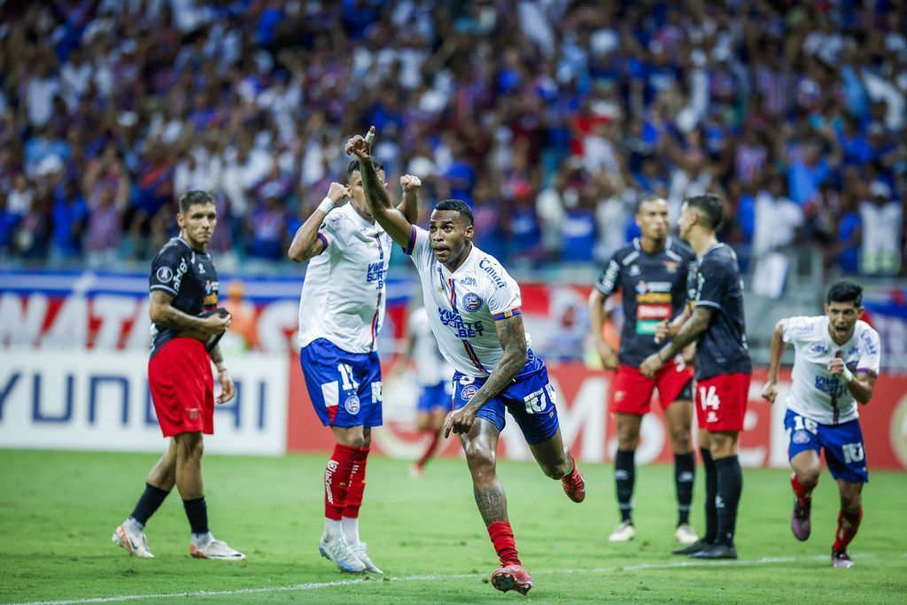 Bahia supera retranca, vence o Boston River e avança na Libertadores