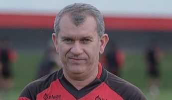 Claudio Tencati, novo técnico do Juventude, estava no Atlético-GO