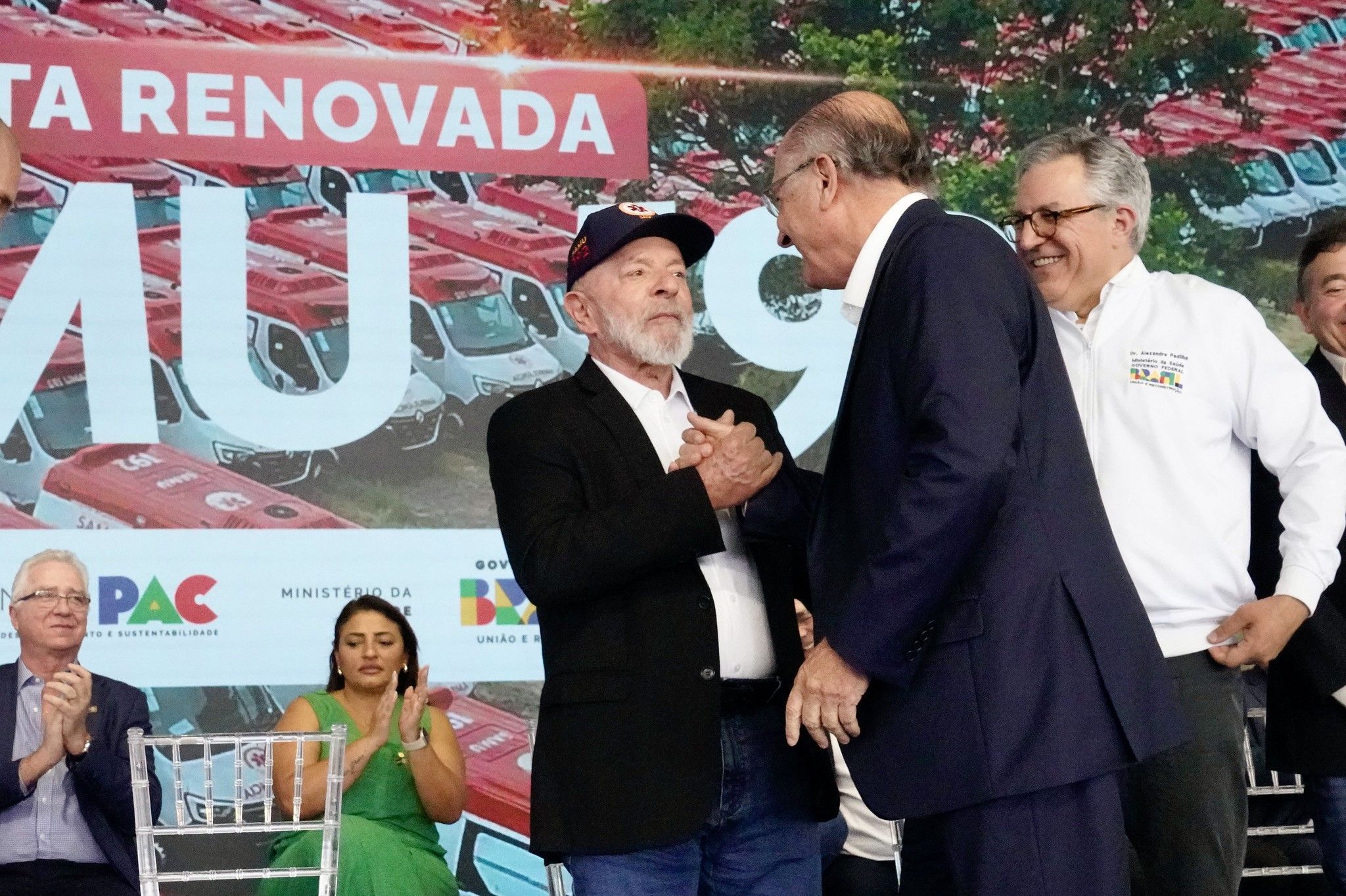 Lula se irrita com alta no preço do ovo: 'alguém está passando a mão'