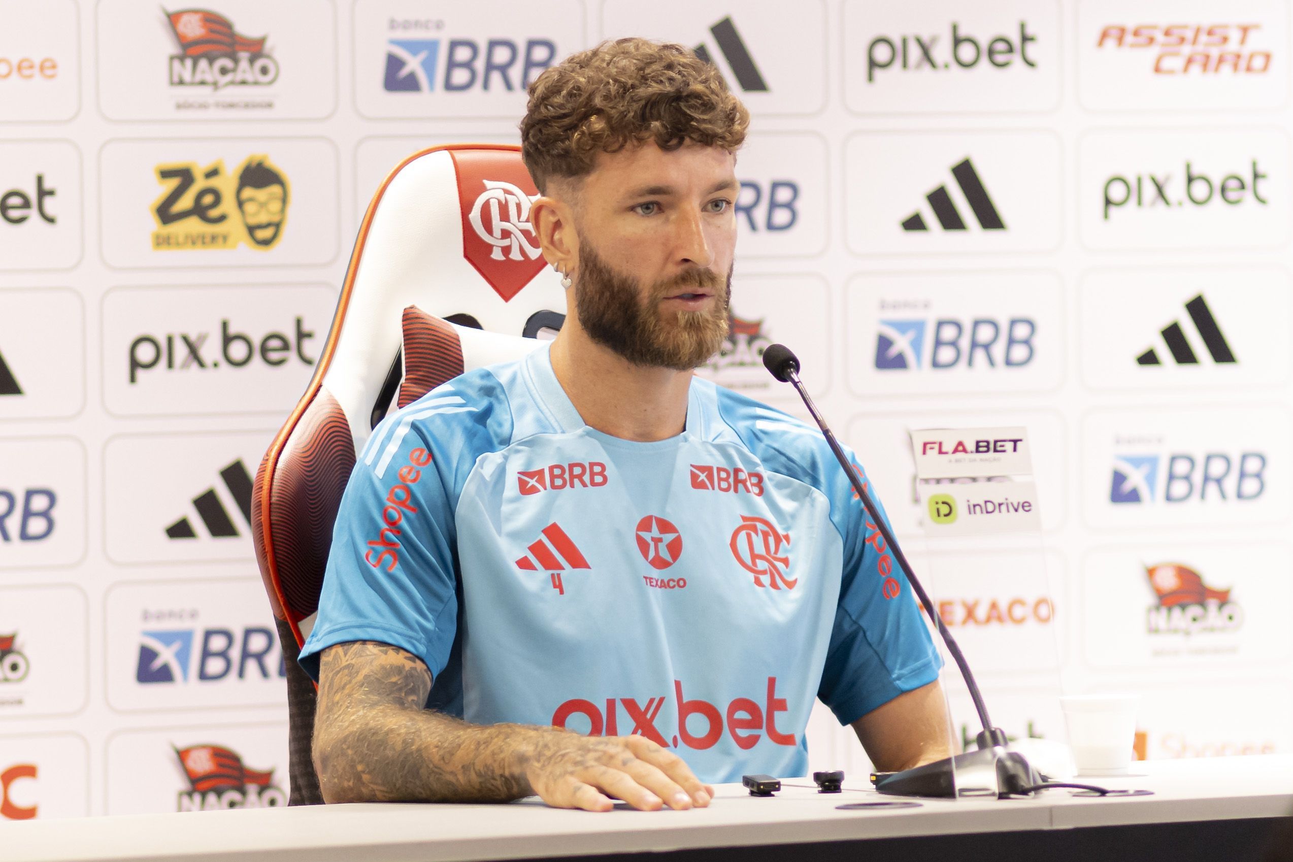 'Se partirem para briga, vamos nos defender', diz zagueiro antes de Fla-Flu