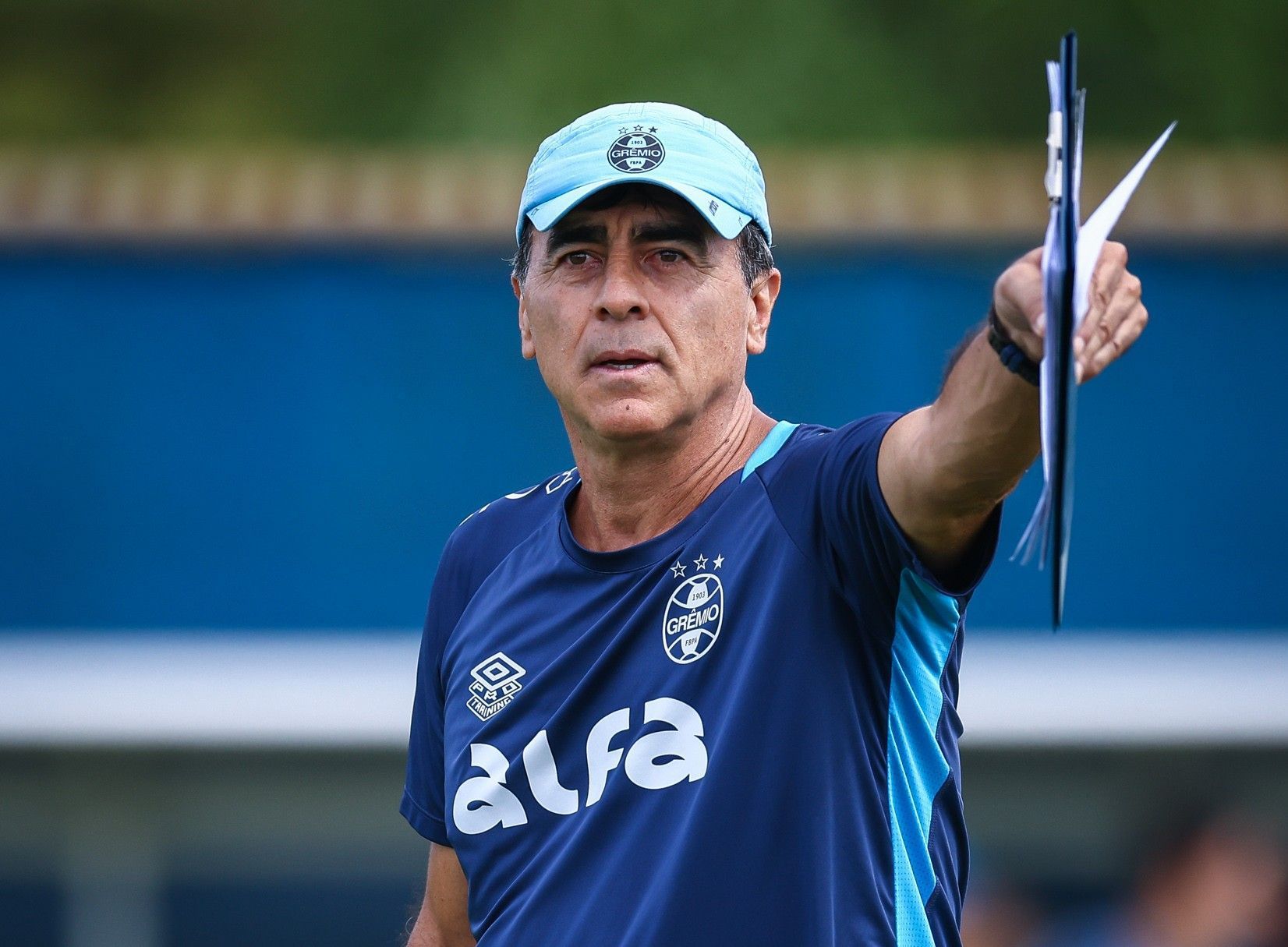 Ex-técnico do Grêmio está próximo de assumir gigante do futebol argentino