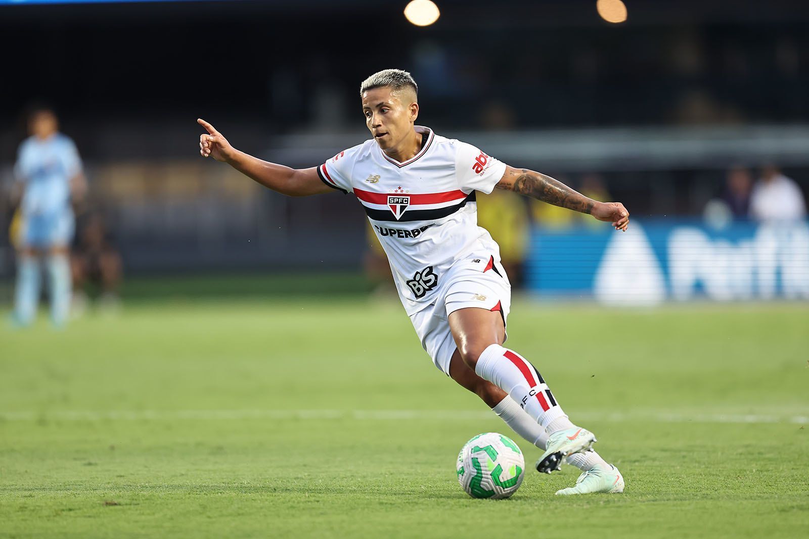 São Paulo vence Corinthians nos pênaltis e conquista título da Supercopa Feminina