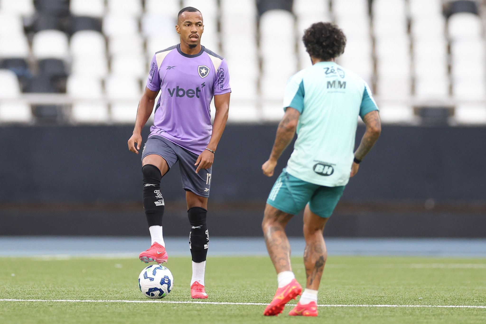 Após desistência do Coritiba, Botafogo toma decisão sobre amistoso
