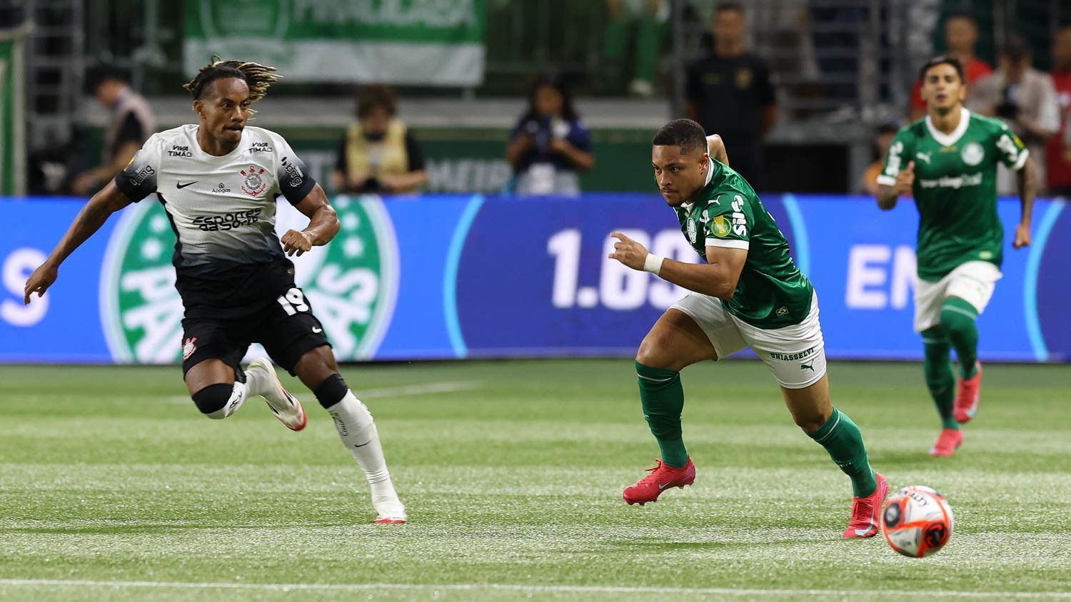 Corinthians e Palmeiras decidem final do Paulista na Neo Química Arena