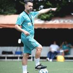 Treinador do Cruzeiro Feminino abre jogo sobre futuro no futebol masculino