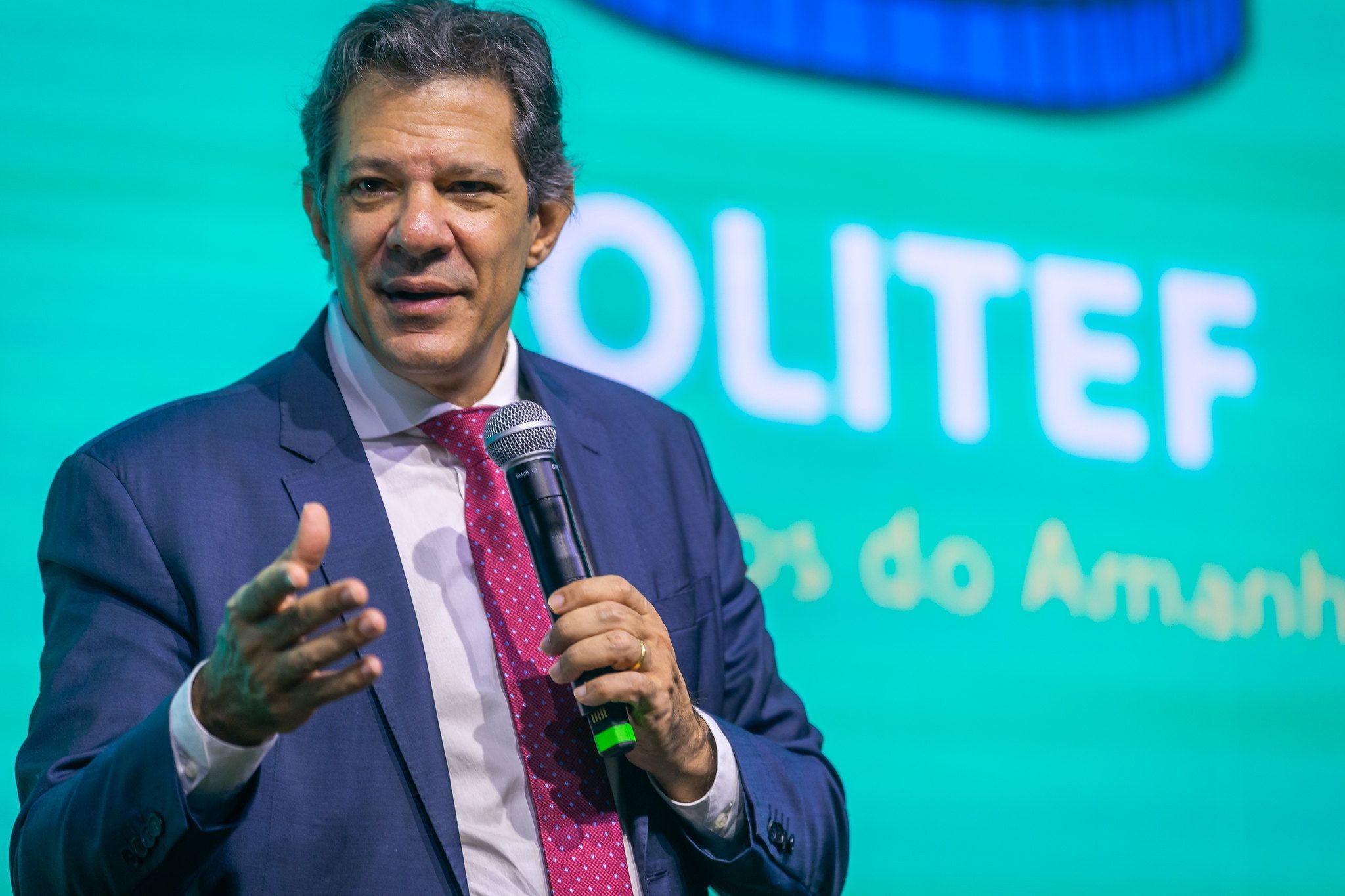 Projeto que prevê isenção no IR foi enviado com antecedência ao Congresso, diz Haddad