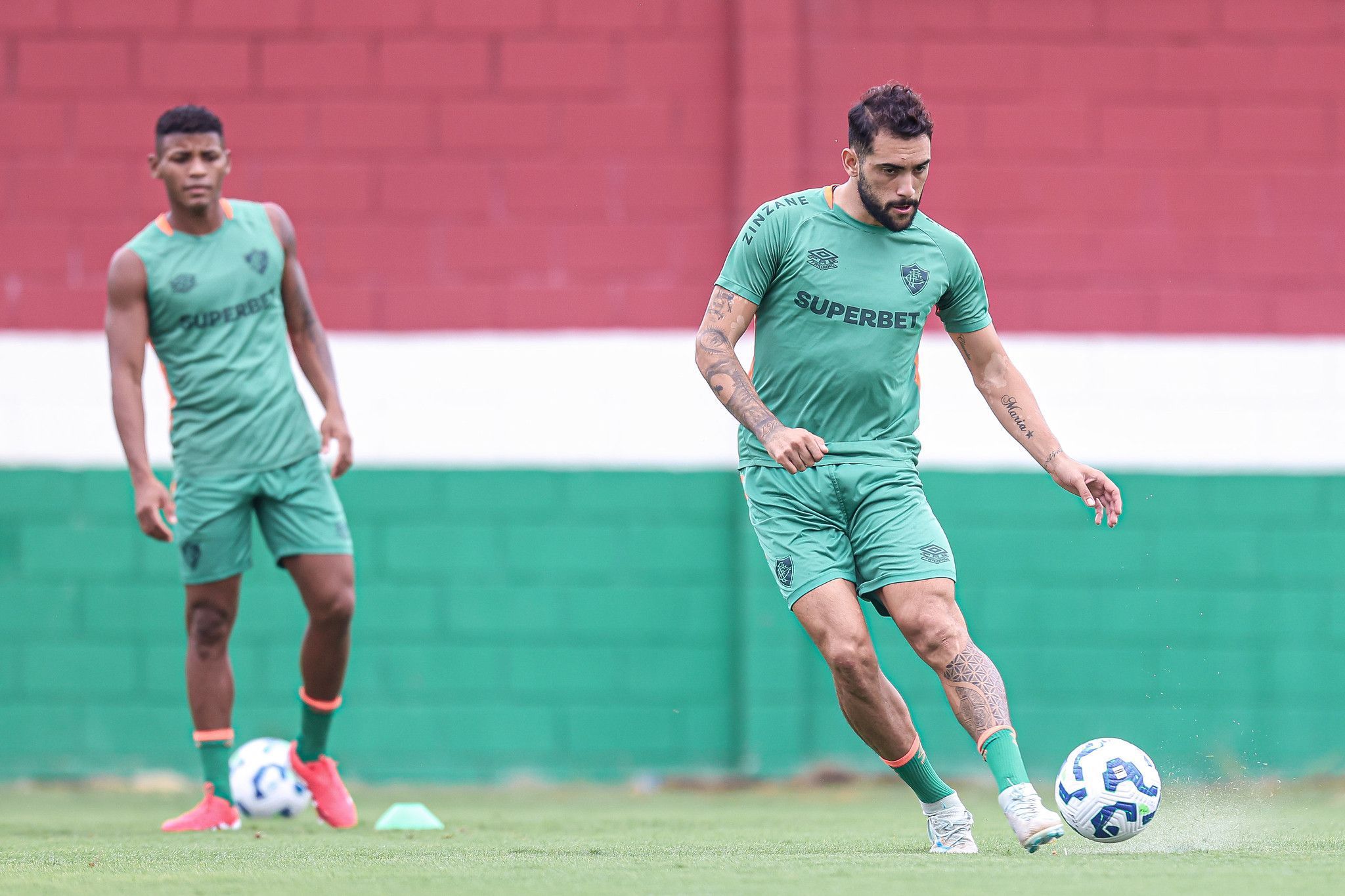 Zagueiro do Fluminense dá dicas para duelos na altitude pela Copa Sul-Americana