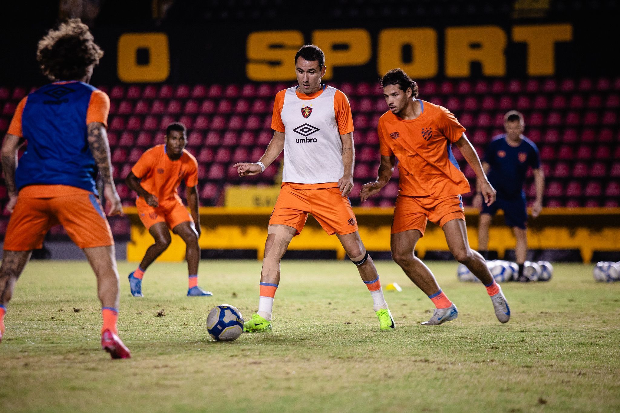 Sport visita o Retrô-PE para abrir decisão do Campeonato Pernambucano