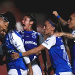 Cruzeiro vira contra o Grêmio e vence na estreia do Brasileirão Feminino