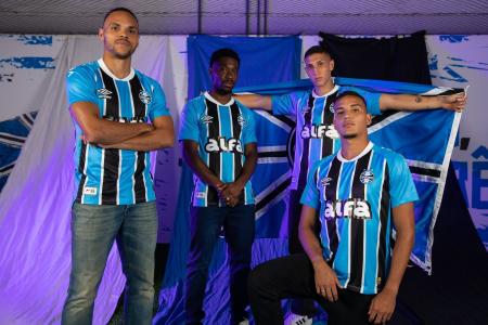 Grêmio lança uniforme 2025