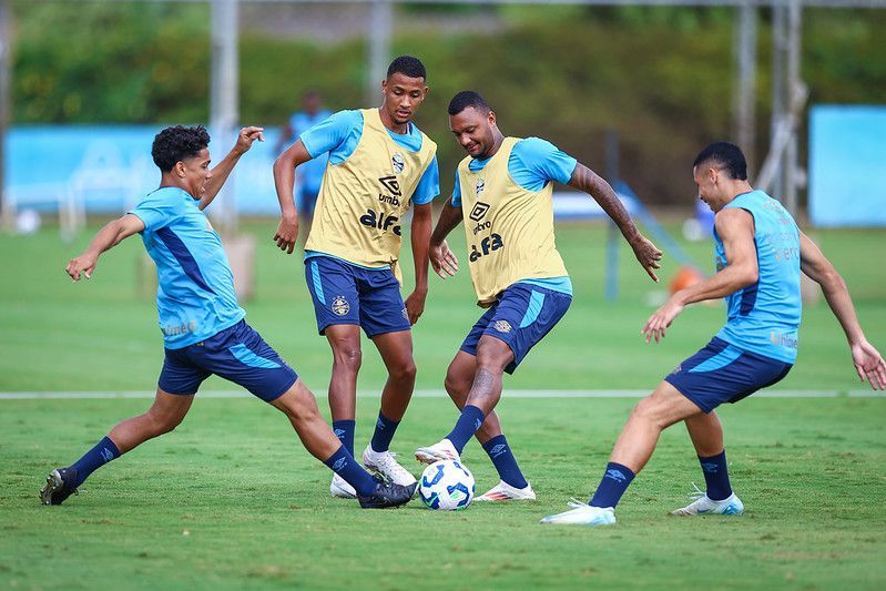 Grêmio busca quebrar sequência de vitórias do Atlético em confrontos diretos