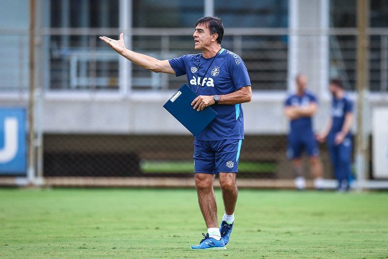 Os desafios de Quinteros no Grêmio ao longo do Brasileirão