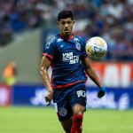 Destaque do Bahia vira alvo do futebol árabe, e clube toma decisão
