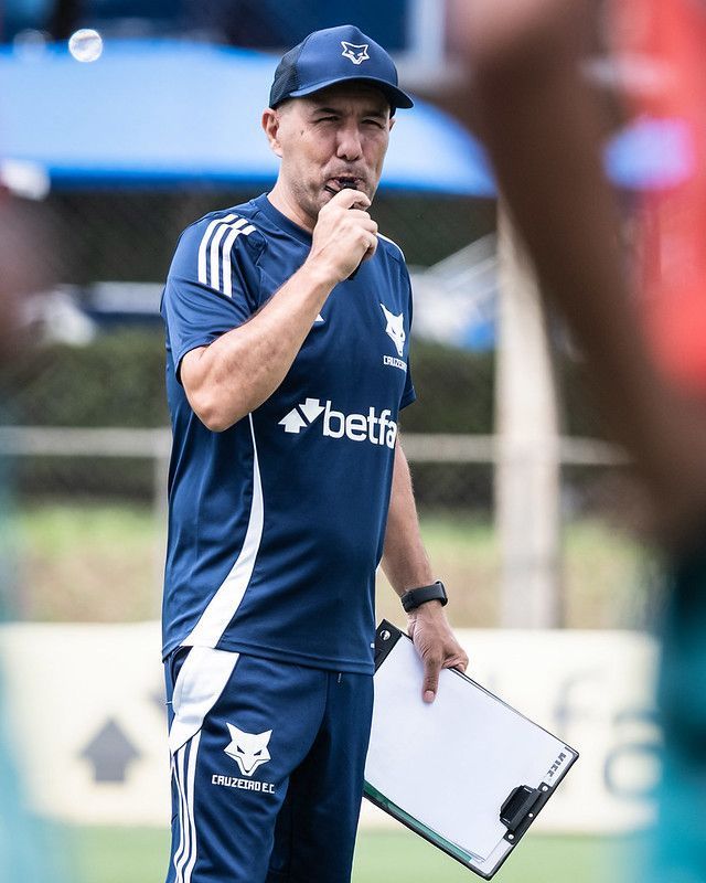 Cruzeiro muda horário de treino antes de jogo contra o Internacional