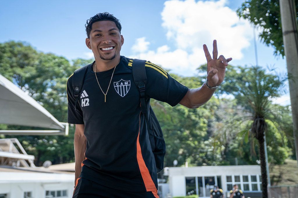 Entenda por que Atlético e Santos ainda não fecharam negociação por Rony
