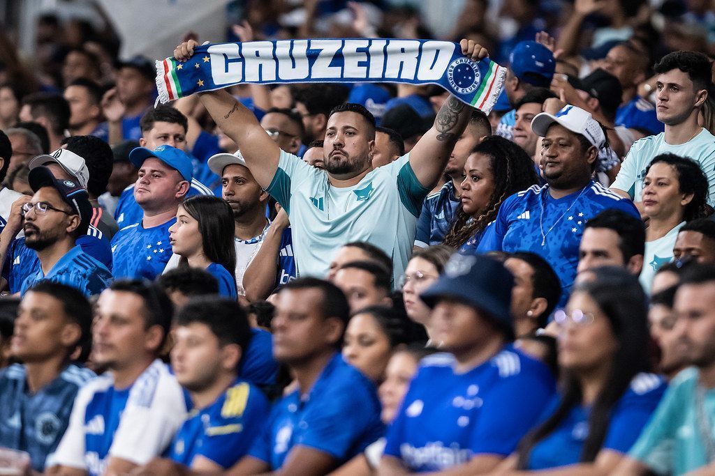 Vitória do Cruzeiro entra no top 3 de públicos na abertura do Brasileirão
