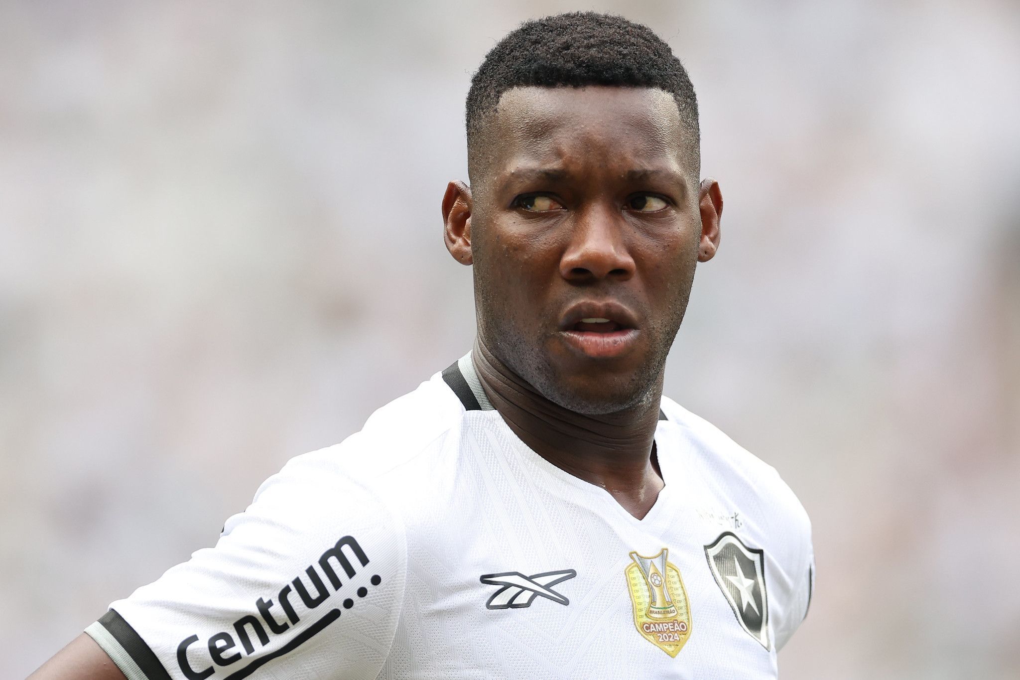Paiva revela trabalho especial para recuperar jogador do Botafogo
