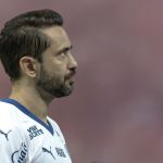 Capitão do Bahia, Everton Ribeiro faz pronunciamento após expulsão