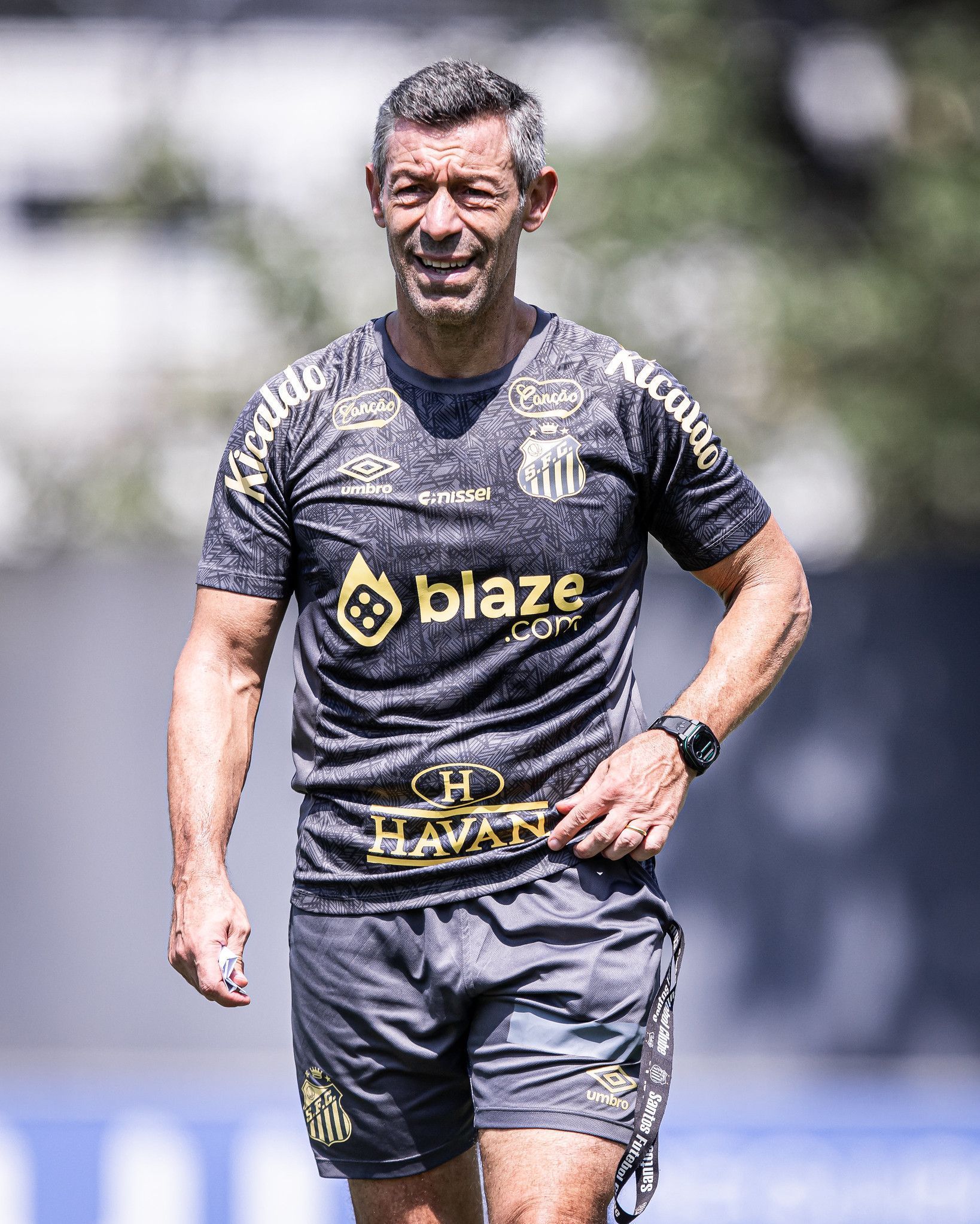 Pressionado, Santos deve ter retorno importante contra o Bahia