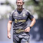 Pressionado, Santos deve ter retorno importante contra o Bahia