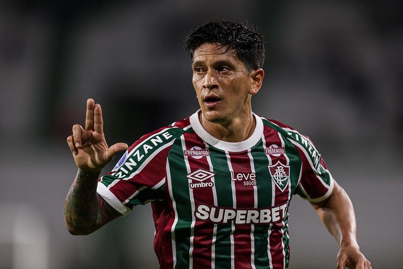 Cano atinge mais uma marca histórica com a camisa do Fluminense