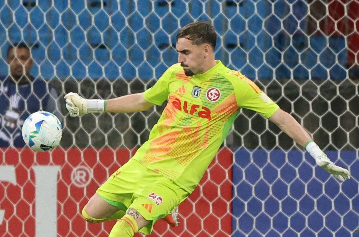 Destaque do Inter, goleiro Anthoni exalta empate fora de casa; veja vídeo
