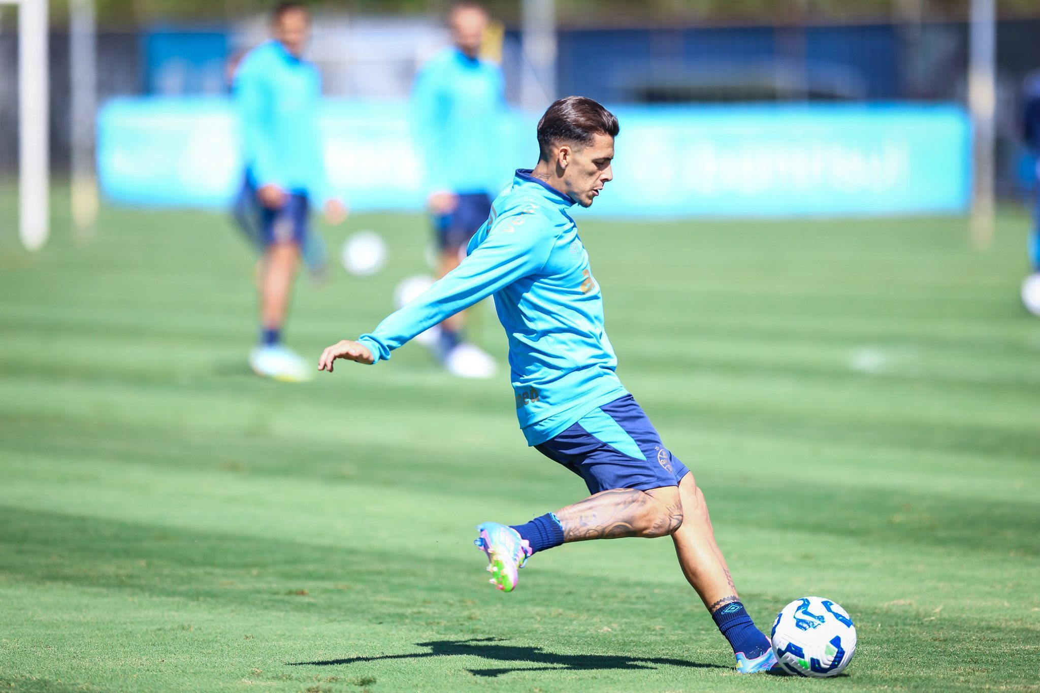 Ex-Atlético deve seguir como titular do Grêmio apesar das críticas