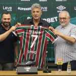 Renato é apresentado no Fluminense, explica recusas e garante: ‘Jogar como time grande’
