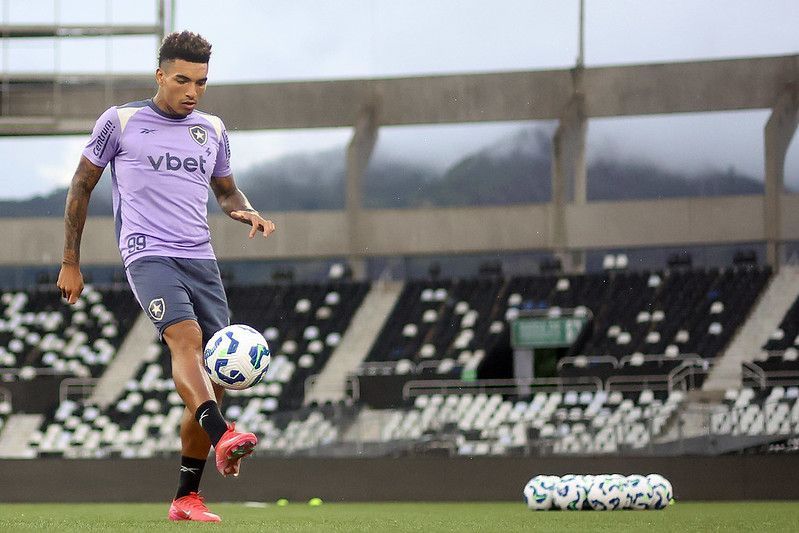 Para confirmar evolução, Botafogo estreia na Copa do Brasil contra o Capital-DF