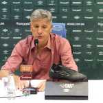 Ovacionado, Renato Gaúcho revela a emoção do reencontro com a torcida do Fluminense