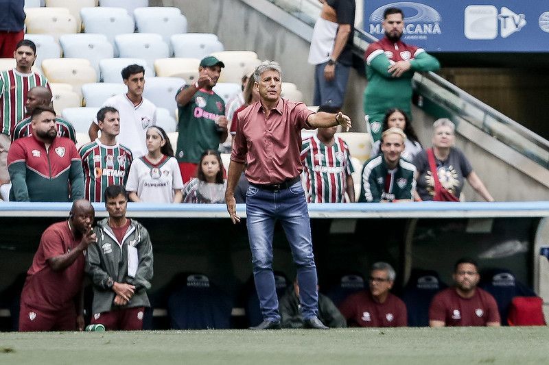 Renato Gaúcho pede para torcida do Fluminense não eleger vilões individuais