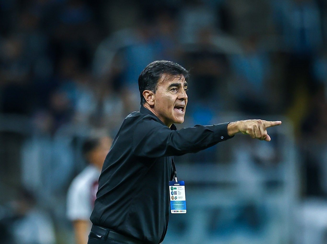 Quinteros dispara contra críticas após vitória do Grêmio: 'Não entendo o drama'