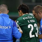 Palmeiras atualiza situação de Raphael Veiga após dores no ombro