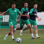 Paulinho pode estrear no Palmeiras em clássico contra o Corinthians