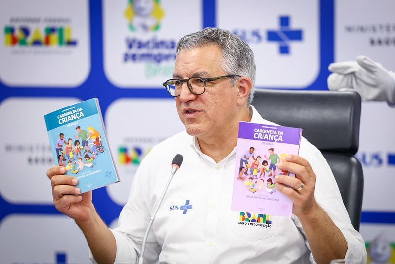 Governo pretende vacinar 28 milhões de estudantes nas escolas em abril
