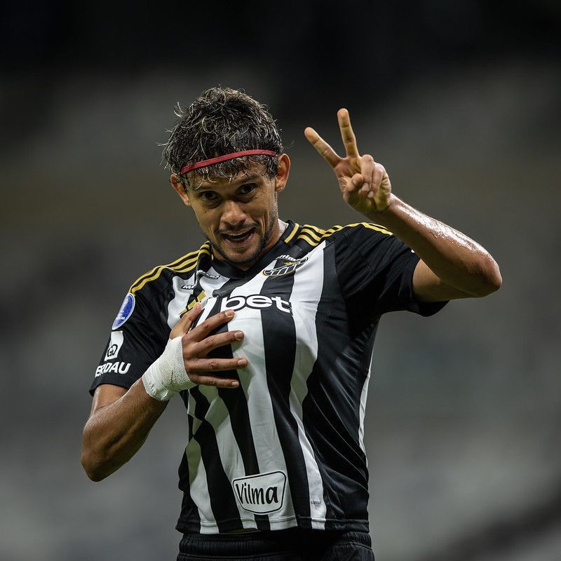 Gustavo Scarpa, do Atlético, anuncia nascimento do segundo filho