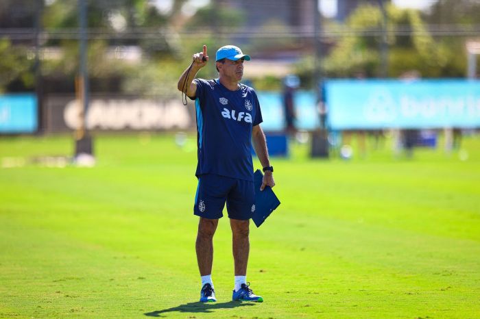 Gustavo Quinteros, técnico do Grêmio